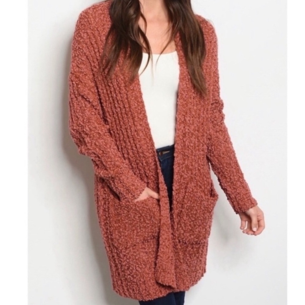 🤎🧡NWOT CORAL RUST POPCORN CARDIGAN